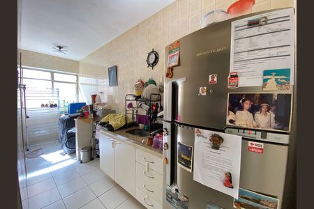 Apartamento à venda com 51m², 2 quartos e 1 vaga Apartamento à venda com 51m², 2 quartos e 1 vagaCozinha e Área de Serviço