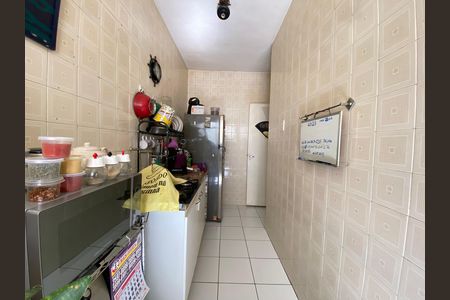 Apartamento à venda com 51m², 2 quartos e 1 vaga Apartamento à venda com 51m², 2 quartos e 1 vagaCozinha e Área de Serviço
