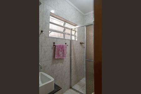 Casa à venda com 200m², 4 quartos e 3 vagas Casa à venda com 200m², 4 quartos e 3 vagasCasa 1 - Banheiro do Quarto 2 Suíte