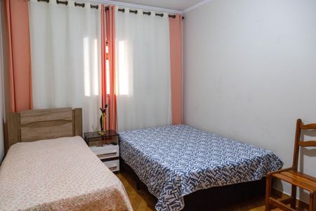 Casa à venda com 200m², 4 quartos e 3 vagas Casa à venda com 200m², 4 quartos e 3 vagasCasa 1 - Quarto 1