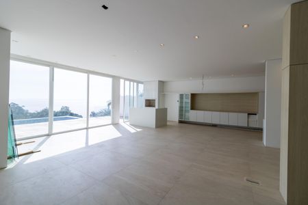 Casa à venda com 1106m², 3 quartos e 8 vagasSala