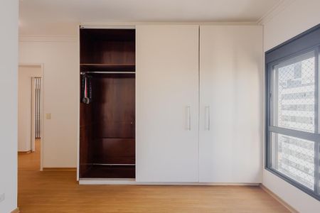 Apartamento à venda com 141m², 4 quartos e 3 vagasSuíte 1