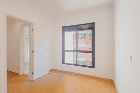 Apartamento à venda com 141m², 4 quartos e 3 vagasQuarto 2
