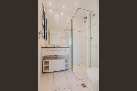 Apartamento à venda com 141m², 4 quartos e 3 vagasBanheiro da Suíte 2