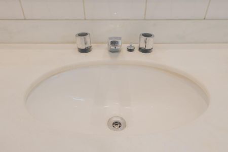 Apartamento à venda com 141m², 4 quartos e 3 vagasBanheiro da Suíte 1