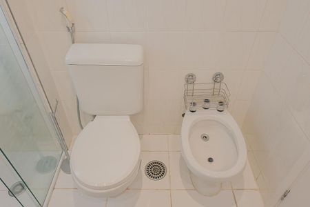 Apartamento à venda com 141m², 4 quartos e 3 vagasBanheiro da Suíte 1