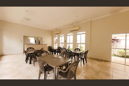 Apartamento para alugar com 65m², 2 quartos e 2 vagasÁrea comum - Salão de festas