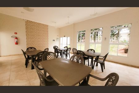 Apartamento para alugar com 65m², 2 quartos e 2 vagasÁrea comum - Salão de festas
