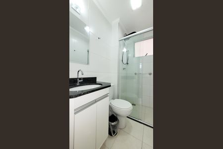 Apartamento para alugar com 65m², 2 quartos e 2 vagasBanheiro
