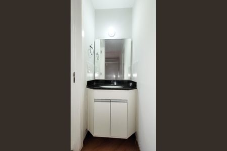 Apartamento para alugar com 65m², 2 quartos e 2 vagasBanheiro da Suíte