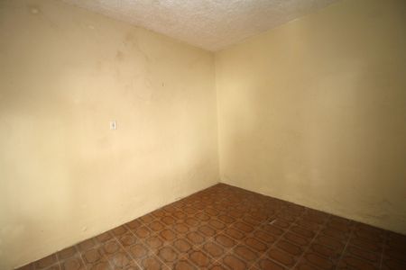 Casa à venda com 70m², 2 quartos e 1 vagaQuarto de Serviço