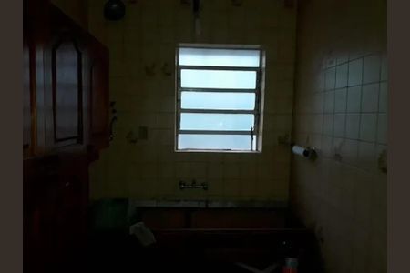 Casa à venda com 260m², 4 quartos e 5 vagas Casa à venda com 260m², 4 quartos e 5 vagasBanheiro