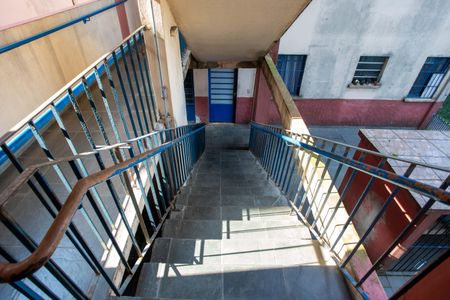 Apartamento à venda com 45m², 2 quartos e 1 vagaEscada