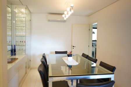 Apartamento à venda com 168m², 3 quartos e 3 vagasSala