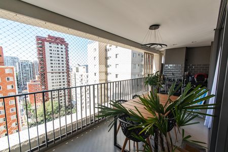 Apartamento à venda com 107m², 3 quartos e 2 vagas Apartamento à venda com 107m², 3 quartos e 2 vagasVaranda