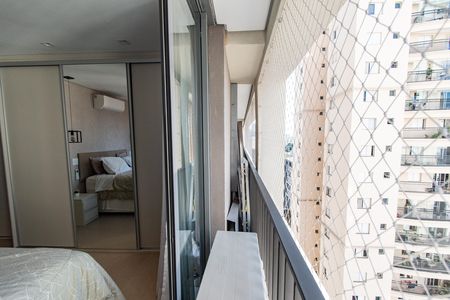 Apartamento à venda com 107m², 3 quartos e 2 vagas Apartamento à venda com 107m², 3 quartos e 2 vagasVaranda da suíte
