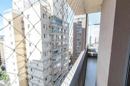 Apartamento à venda com 107m², 3 quartos e 2 vagas Apartamento à venda com 107m², 3 quartos e 2 vagasVaranda da suíte
