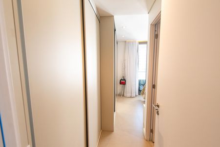 Apartamento à venda com 107m², 3 quartos e 2 vagas Apartamento à venda com 107m², 3 quartos e 2 vagasBanheiro da suíte