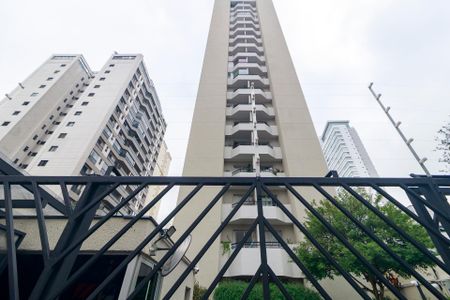 Apartamento à venda com 51m², 1 quarto e 1 vaga Apartamento à venda com 51m², 1 quarto e 1 vagaFachada