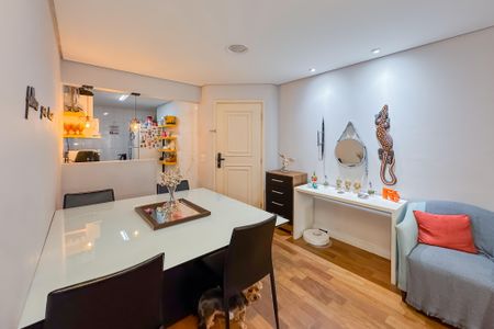 Apartamento à venda com 90m², 3 quartos e 2 vagasSala