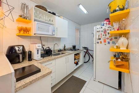 Apartamento à venda com 90m², 3 quartos e 2 vagasCozinha