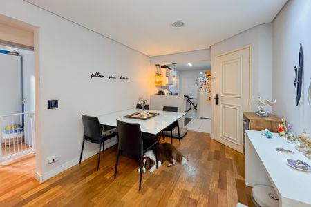 Apartamento à venda com 90m², 3 quartos e 2 vagasSala