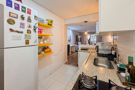 Apartamento à venda com 90m², 3 quartos e 2 vagasCozinha