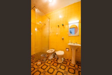 Casa à venda com 250m², 3 quartos e 6 vagasBanheiro 1