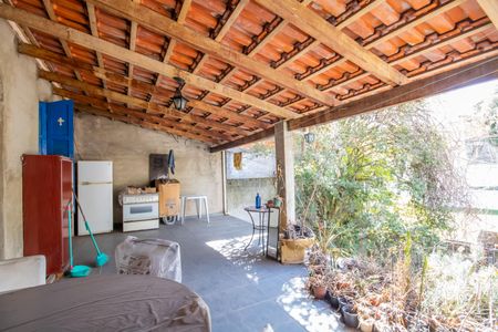 Casa à venda com 250m², 3 quartos e 6 vagasVaranda