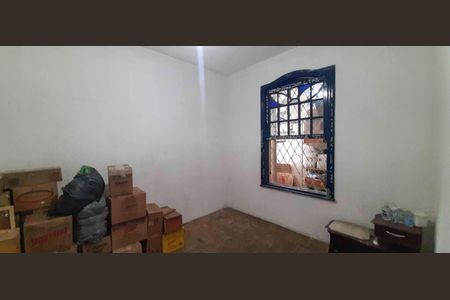 Casa à venda com 250m², 3 quartos e 6 vagas Casa à venda com 250m², 3 quartos e 6 vagasQuarto 2