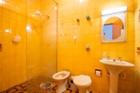 Casa à venda com 250m², 3 quartos e 6 vagasBanheiro 1