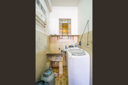 Casa à venda com 250m², 3 quartos e 6 vagasÁrea de Serviço