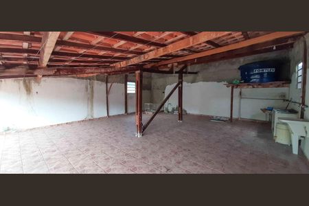 Casa à venda com 250m², 3 quartos e 6 vagas