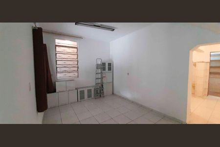 Casa à venda com 250m², 3 quartos e 6 vagas Casa à venda com 250m², 3 quartos e 6 vagasSala de Estar