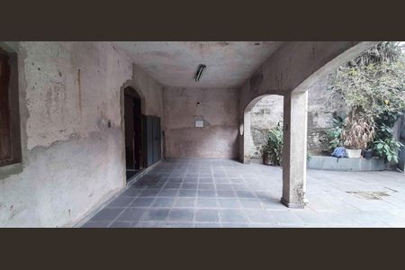 Casa à venda com 250m², 3 quartos e 6 vagas