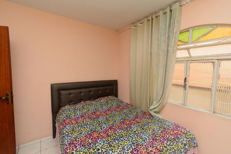 Casa à venda com 200m², 6 quartos e 3 vagasQuarto 4