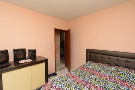 Casa à venda com 200m², 6 quartos e 3 vagasQuarto 4