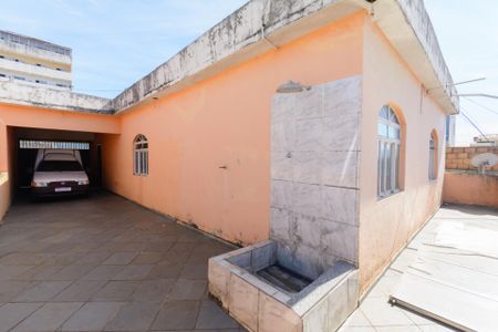 Casa à venda com 200m², 6 quartos e 3 vagasGaragem