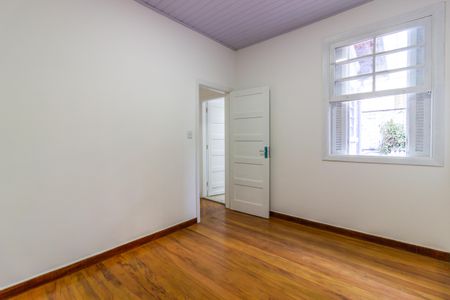 Casa à venda com 120m², 2 quartos e 5 vagas Casa à venda com 120m², 2 quartos e 5 vagasQuarto 2