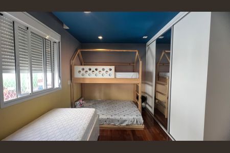 Apartamento à venda com 221m², 4 quartos e 4 vagas Apartamento à venda com 221m², 4 quartos e 4 vagasSuíte 2