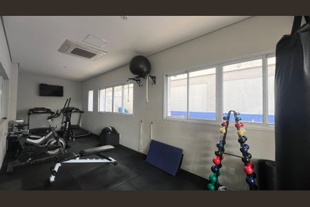 Apartamento à venda com 221m², 4 quartos e 4 vagas Apartamento à venda com 221m², 4 quartos e 4 vagasÁrea comum - Academia