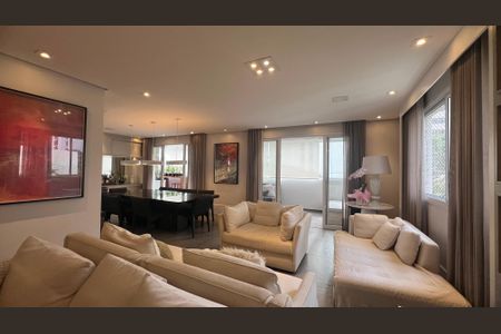 Apartamento à venda com 221m², 4 quartos e 4 vagas Apartamento à venda com 221m², 4 quartos e 4 vagasSala