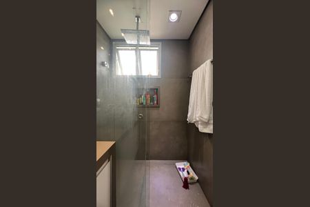 Apartamento à venda com 221m², 4 quartos e 4 vagas Apartamento à venda com 221m², 4 quartos e 4 vagasBanheiro da Suíte 3