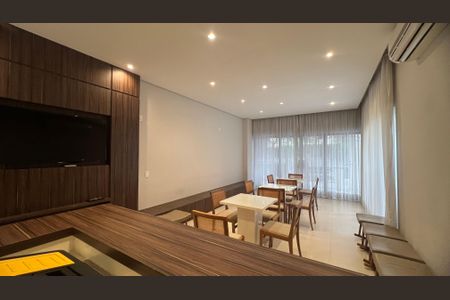 Apartamento à venda com 221m², 4 quartos e 4 vagas Apartamento à venda com 221m², 4 quartos e 4 vagasÁrea comum - Salão de festas