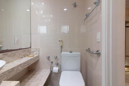 Apartamento à venda com 77m², 3 quartos e 1 vagaBanheiro da Suíte