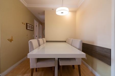 Apartamento à venda com 77m², 3 quartos e 1 vagaSala de Jantar