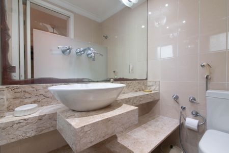 Apartamento à venda com 77m², 3 quartos e 1 vagaBanheiro da Suíte