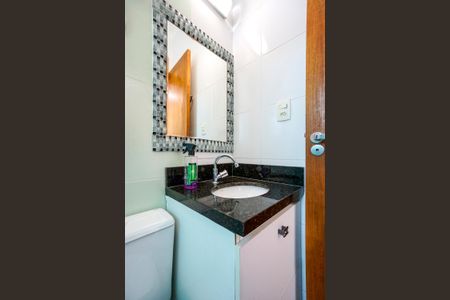 Casa à venda com 165m², 3 quartos e 4 vagasBanheiro da suíte 01