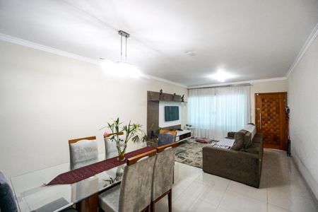 Casa à venda com 165m², 3 quartos e 4 vagasSala