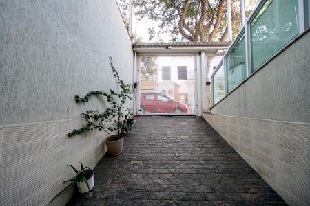 Casa à venda com 165m², 3 quartos e 4 vagasGaragem